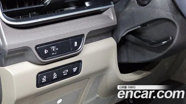 Kia Carnival — Фото автомобиля 13