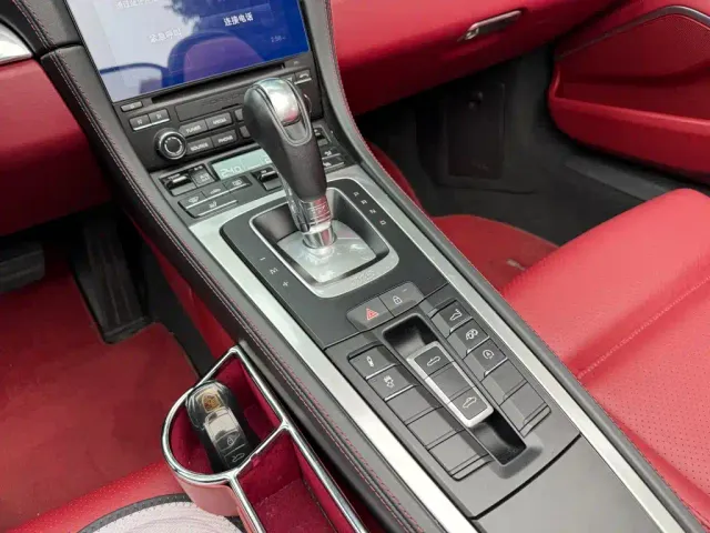Porsche 718 — Фото автомобиля 9