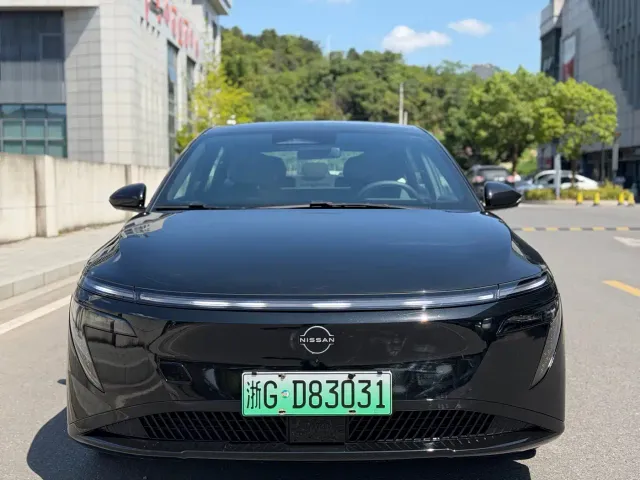 Nissan N7 — Фото автомобиля 2