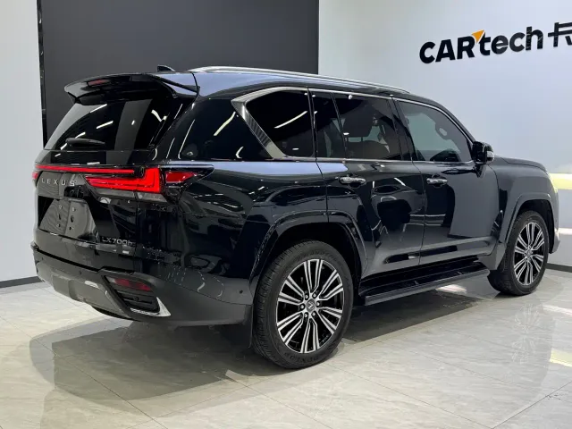 Lexus LX — Фото автомобиля 4