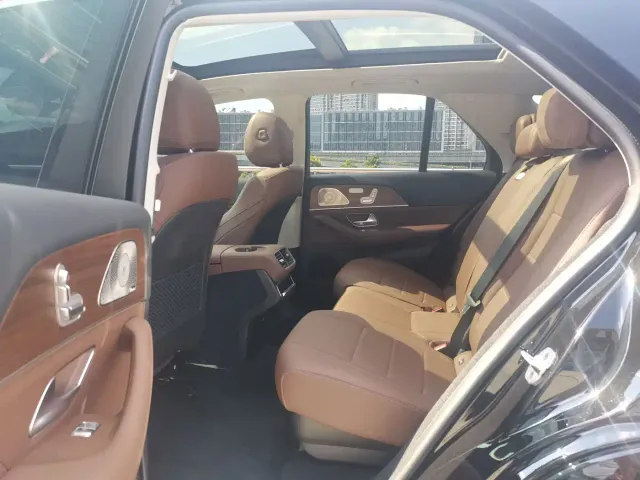 Mercedes-Benz GLE-Class — Фото автомобиля 11