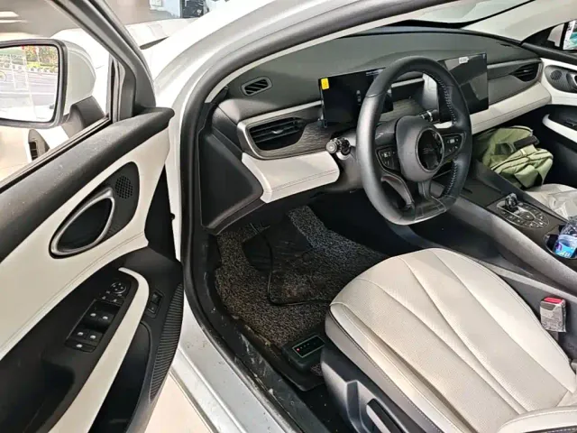 BYD Seal 05 DM-i — Фото автомобиля 15
