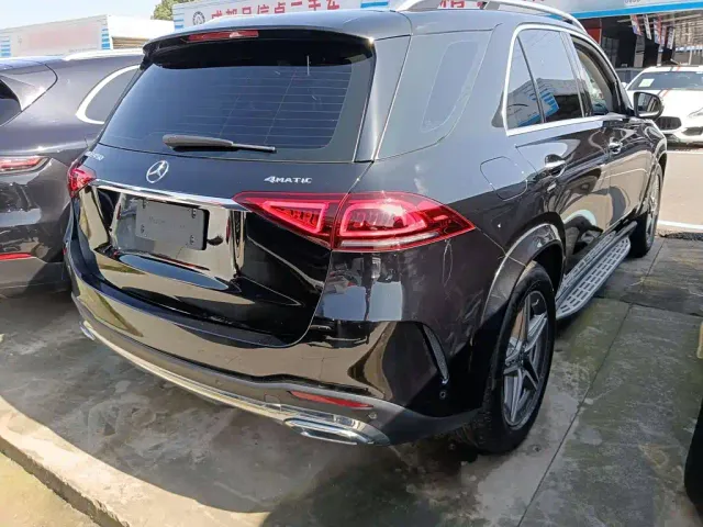 Mercedes-Benz GLE-Class — Фото автомобиля 6