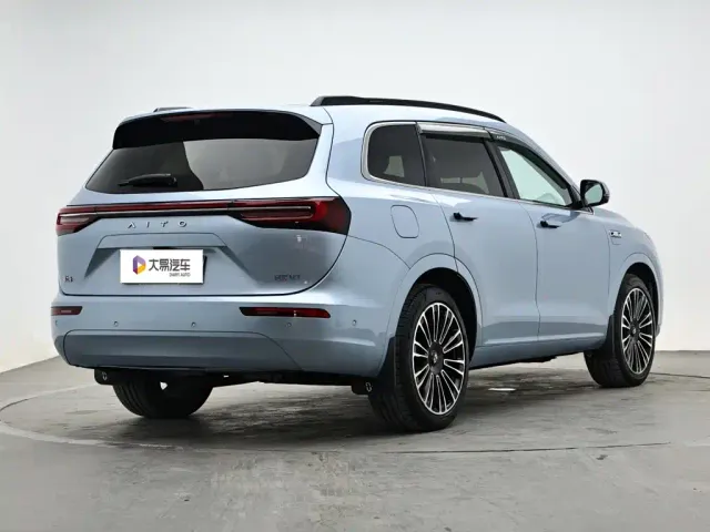 Aito M7 — Фото автомобиля 3