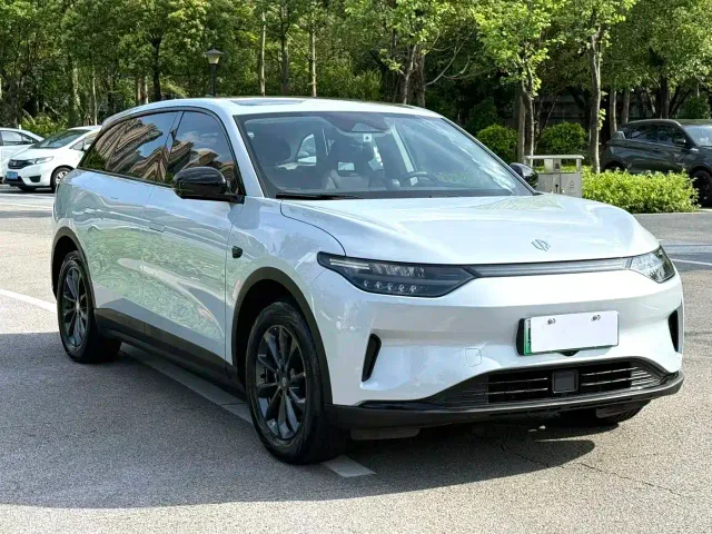 Leapmotor C11 — Фото автомобиля 3