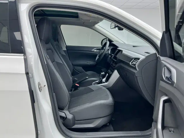 Volkswagen T-Cross — Фото автомобиля 7