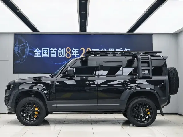 Land Rover Defender — Фото автомобиля 3