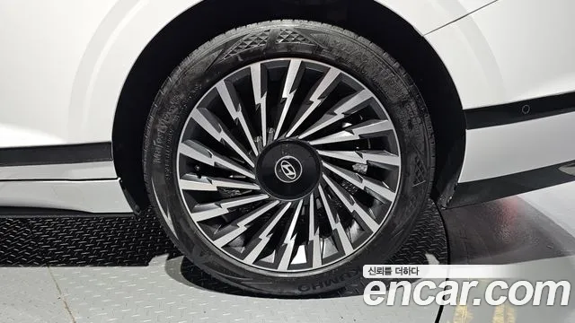 Hyundai Grandeur GN7 — Фото автомобиля 6