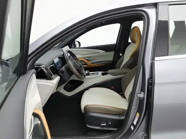 BYD Song Pro — Фото автомобиля 10