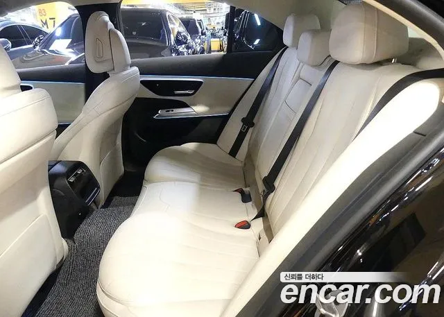 Mercedes-Benz E-Class W214 — Фото автомобиля 18