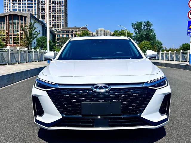 Chery Arrizo 8 — Фото автомобиля 4