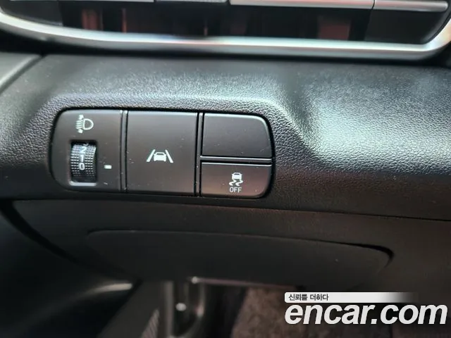 Hyundai AVANTE Avante (CN7) — Фото автомобиля 14