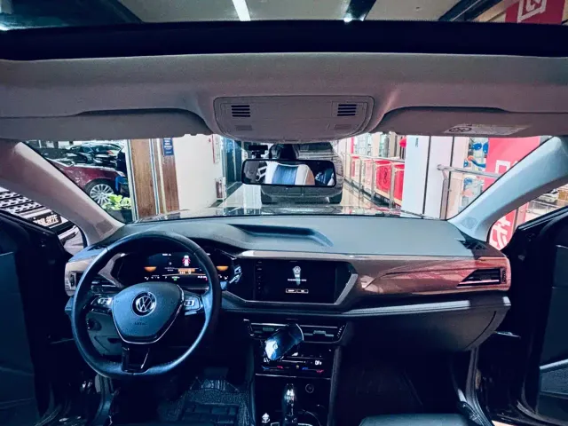 Volkswagen Tharu — Фото автомобиля 4
