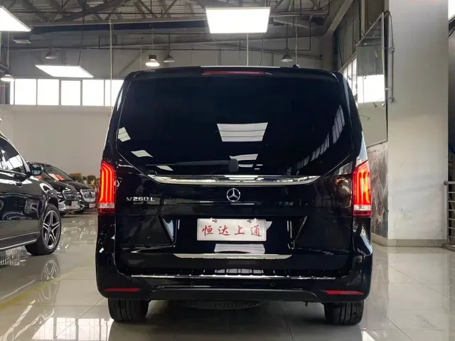 Mercedes-Benz V-Class — Фото автомобиля 19
