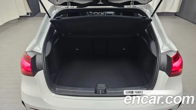 Mercedes-Benz A-Class W177 — Фото автомобиля 16