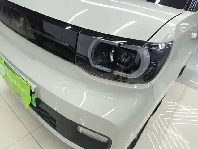 Wuling Hongguang Mini EV — Фото автомобиля 17