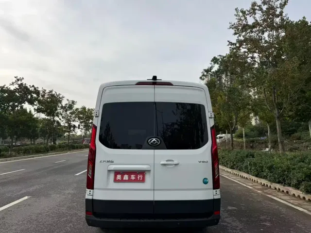 Maxus Xintu V90 — Фото автомобиля 10