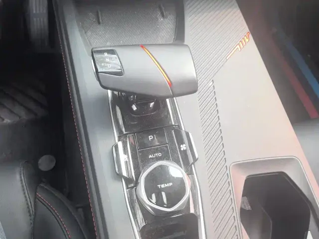 Changan Z6 — Фото автомобиля 16