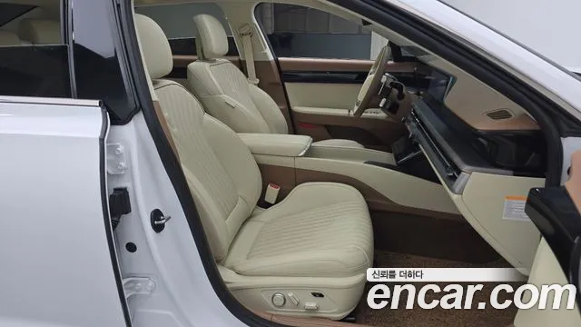 Hyundai Grandeur GN7 — Фото автомобиля 10