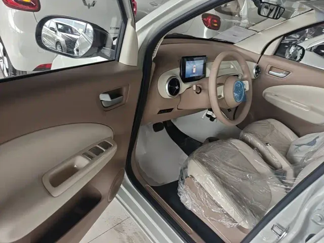 Wuling Hongguang Mini EV — Фото автомобиля 15