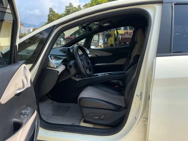 BYD Dolphin 2023 420km Freedom Edition — Фото автомобиля 6