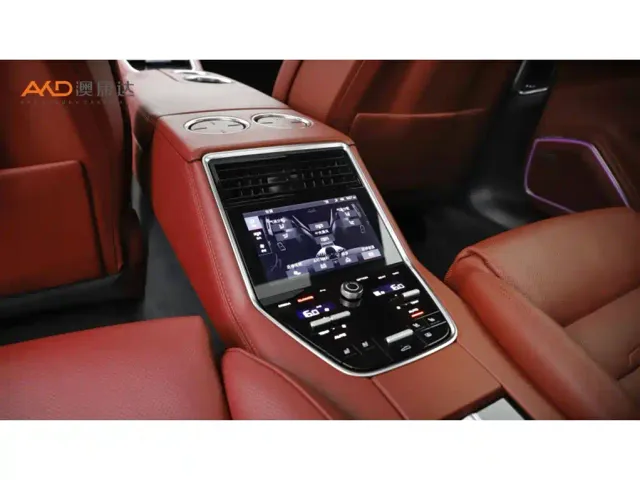 Porsche Panamera — Фото автомобиля 9