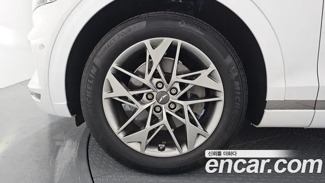 Genesis GV70 2.5T Бензин AWD — Фото автомобиля 5