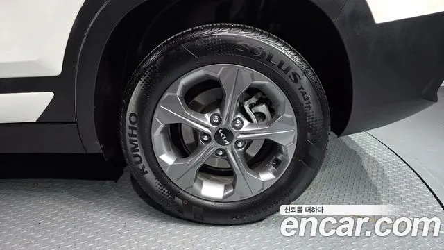 Kia Seltos — Фото автомобиля 6