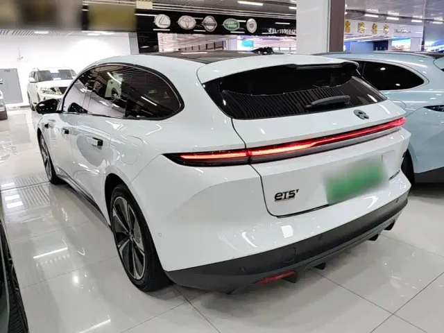 Nio ET5 Touring — Фото автомобиля 4
