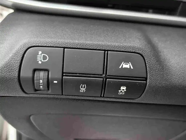 Hyundai Elantra — Фото автомобиля 6