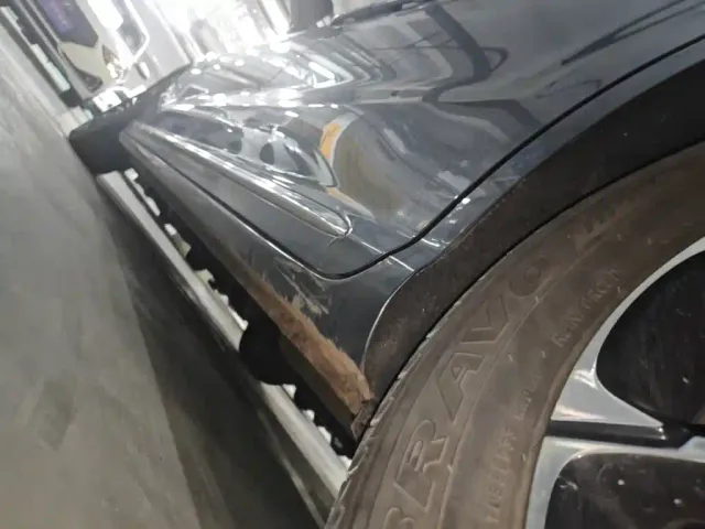Roewe iMAX8 — Фото автомобиля 21