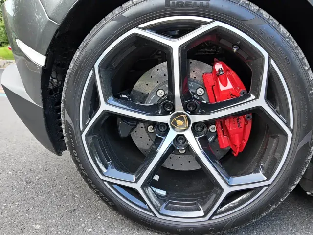 Lamborghini Huracan — Фото автомобиля 10