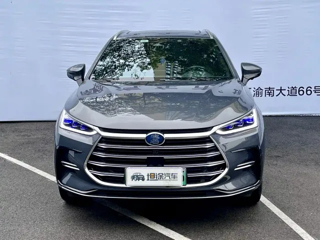 BYD Tang — Фото автомобиля 2