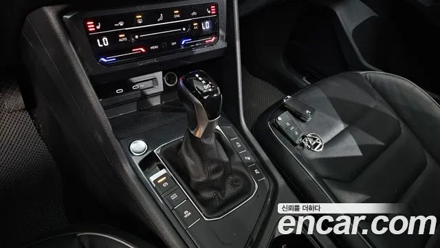 Volkswagen Tiguan Tiguan 2 поколение 2.0 TDI Prestige — Фото автомобиля 6