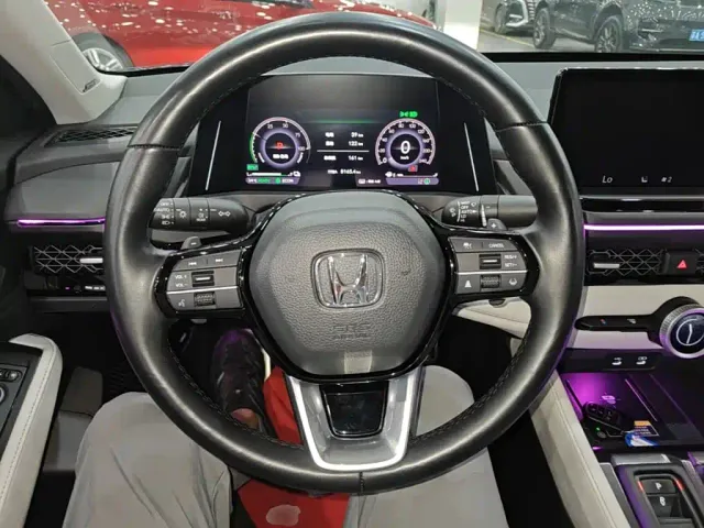 Honda Accord — Фото автомобиля 10