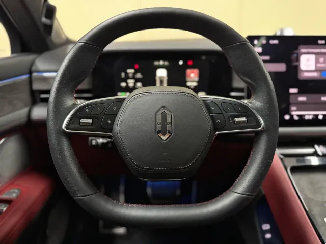 Aito M5 — Фото автомобиля 15