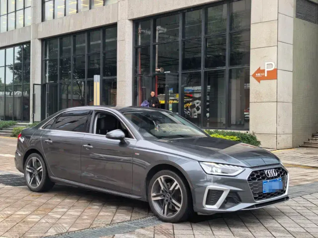 Audi A4L — Фото автомобиля 3