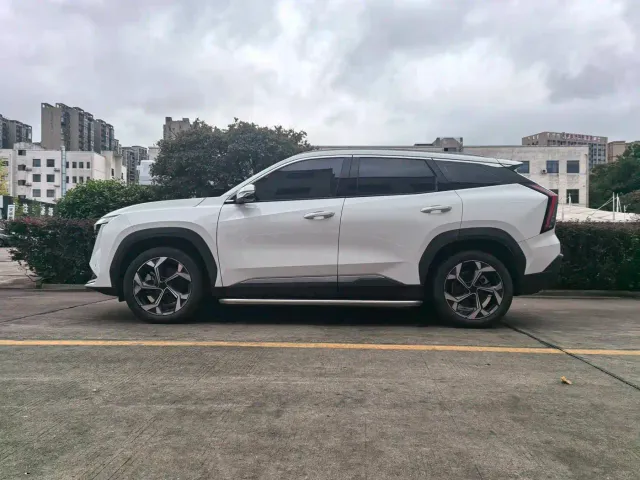 Geely Boyue L — Фото автомобиля 3