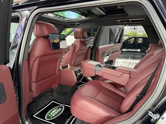 Land Rover Range Rover 2025 3.0 L6 400PS Genesis Extended Wheelbase — Фото автомобиля 22