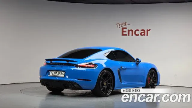Porsche 718 — Фото автомобиля 2