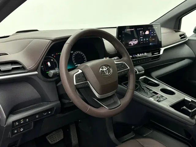 Toyota Granvia — Фото автомобиля 22