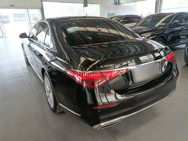 Mercedes-Benz S-Class — Фото автомобиля 4