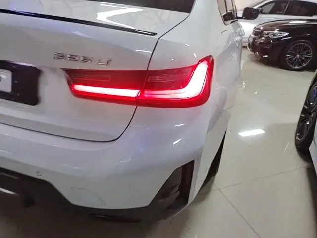 BMW 3 Series — Фото автомобиля 7