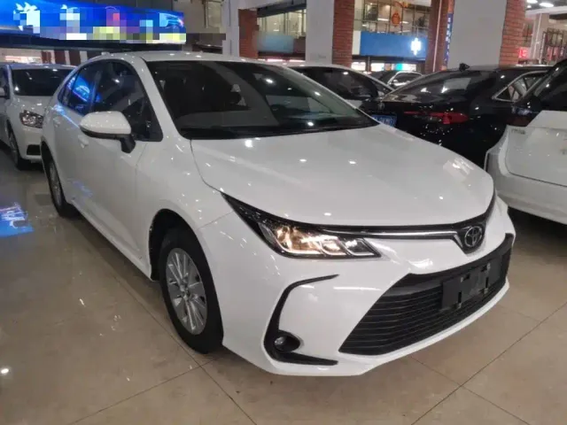 Toyota Corolla — Фото автомобиля 3