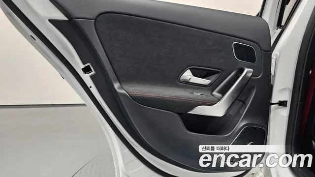 Mercedes-Benz A-Class W177 — Фото автомобиля 24
