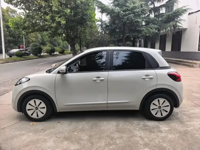 Wuling Bingo — Фото автомобиля 24