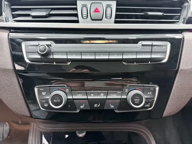 BMW X1 — Фото автомобиля 13