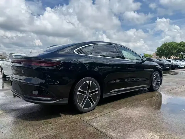 BYD Han — Фото автомобиля 4