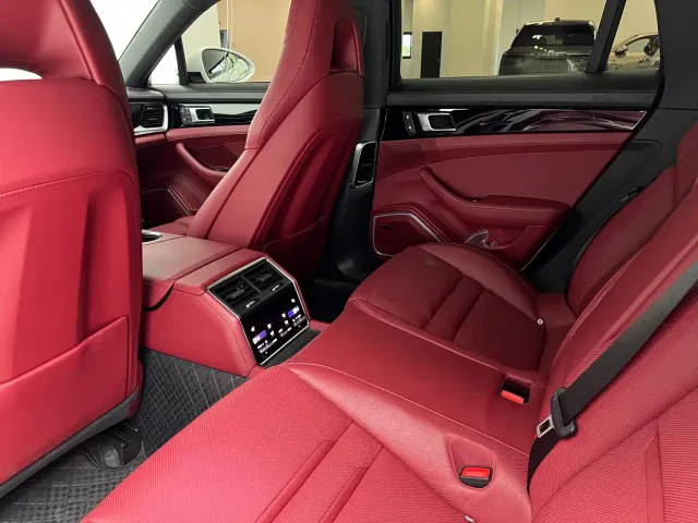 Porsche Panamera — Фото автомобиля 15