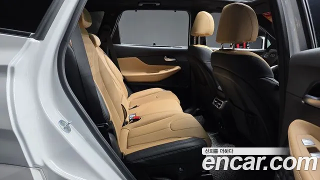 Hyundai Santa Fe Santa Fe (New) — Фото автомобиля 17